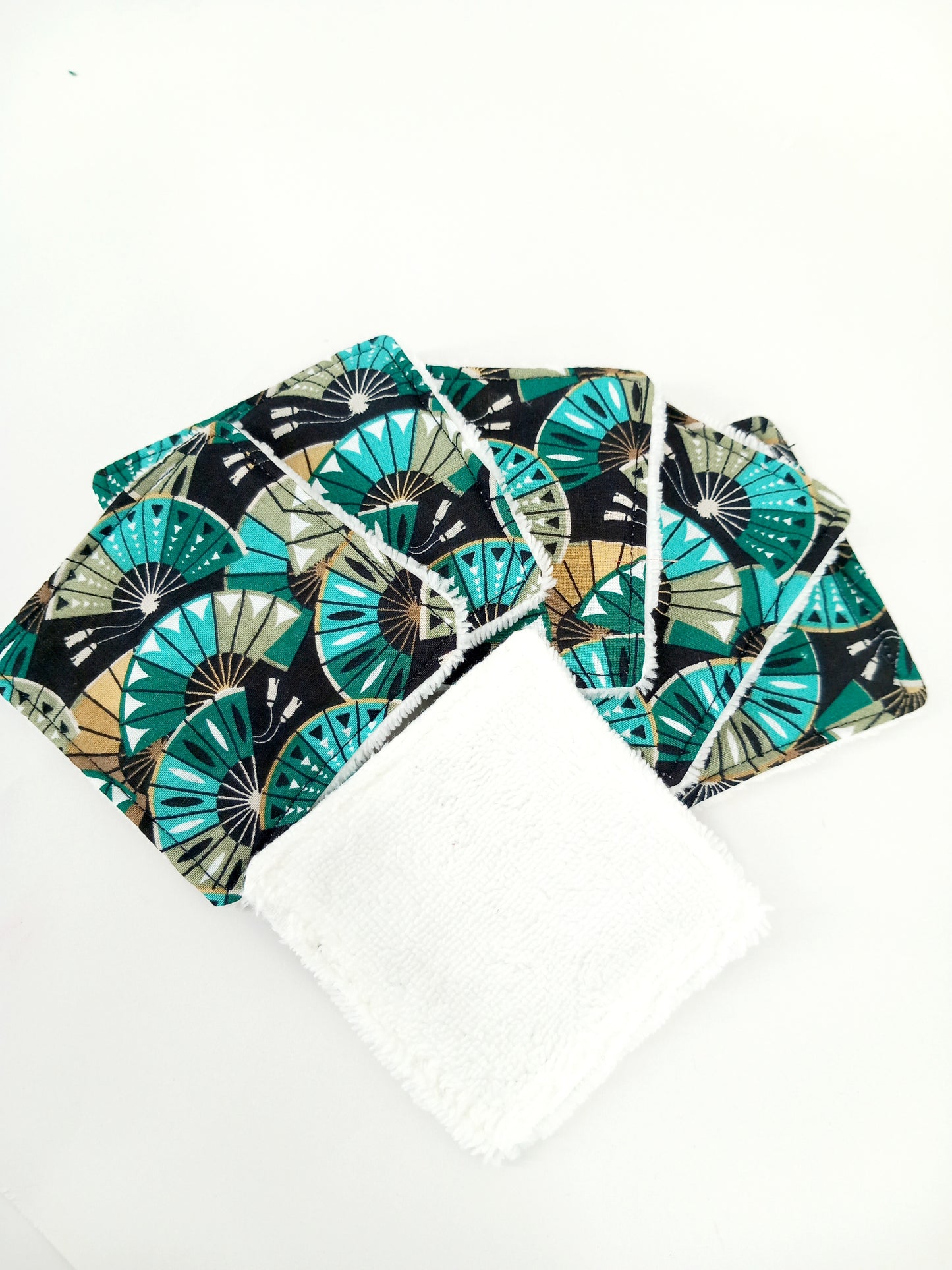 Lingettes visage démaquillantes motif vert